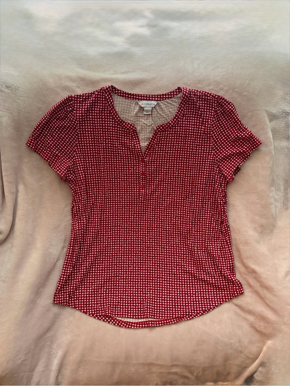 Liz Claiborne Red Short-Sleeve Button-Front Scoop Neck Tee